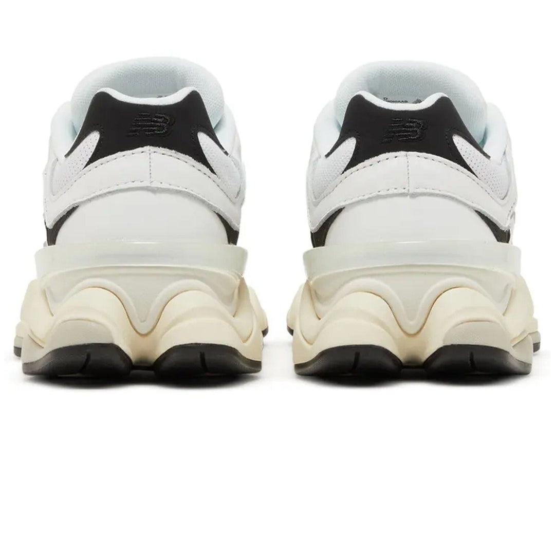 NEW BALANCE 9060 &