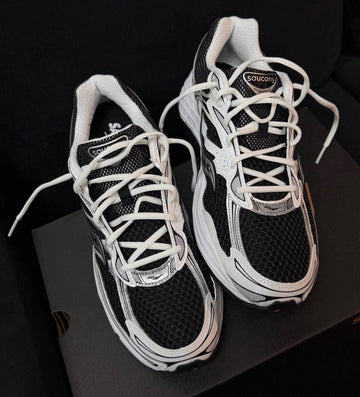 SAUCONY PROGRID OMNI 9 OG 'BLACK WHITE'