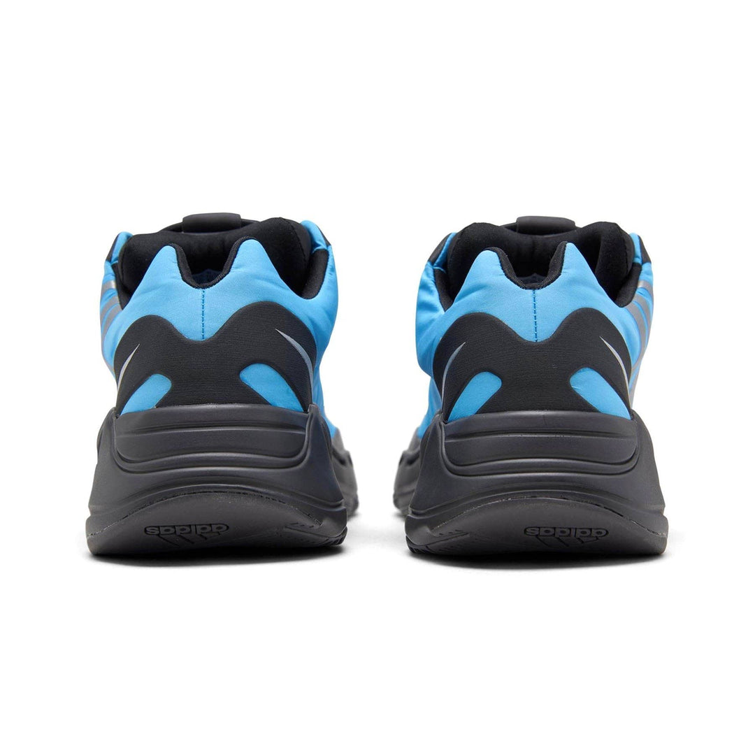 ADIDAS YEEZY BOOST 700 MNVN &