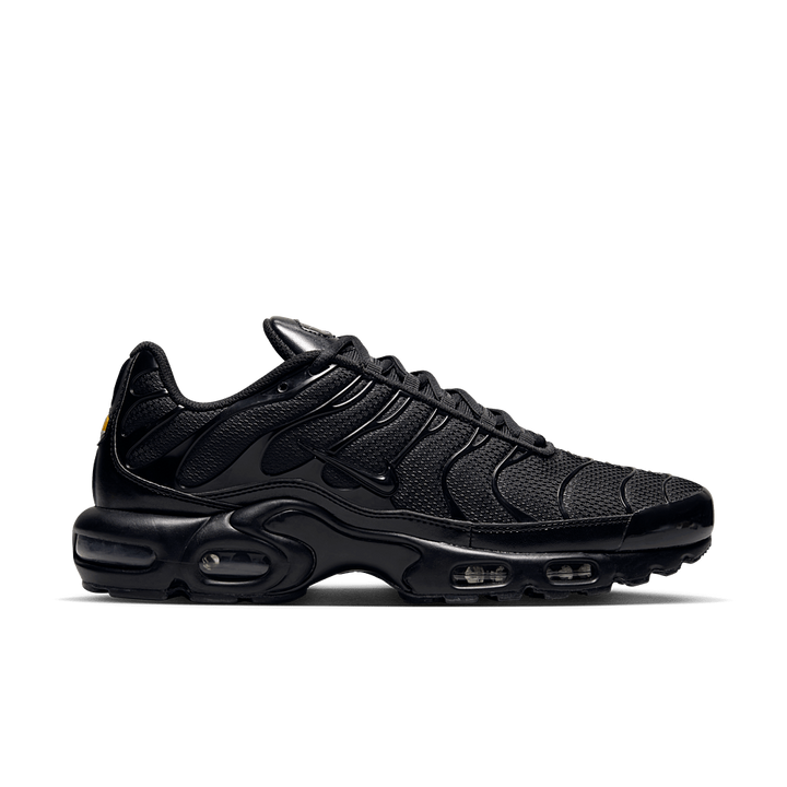 NIKE AIR MAX PLUS TRIPLE BLACK