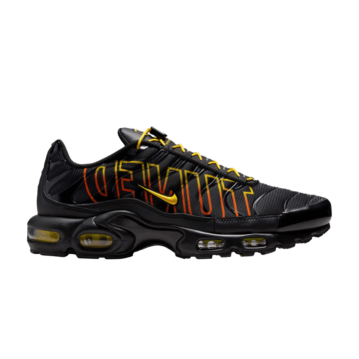 NIKE AIR MAX PLUS &