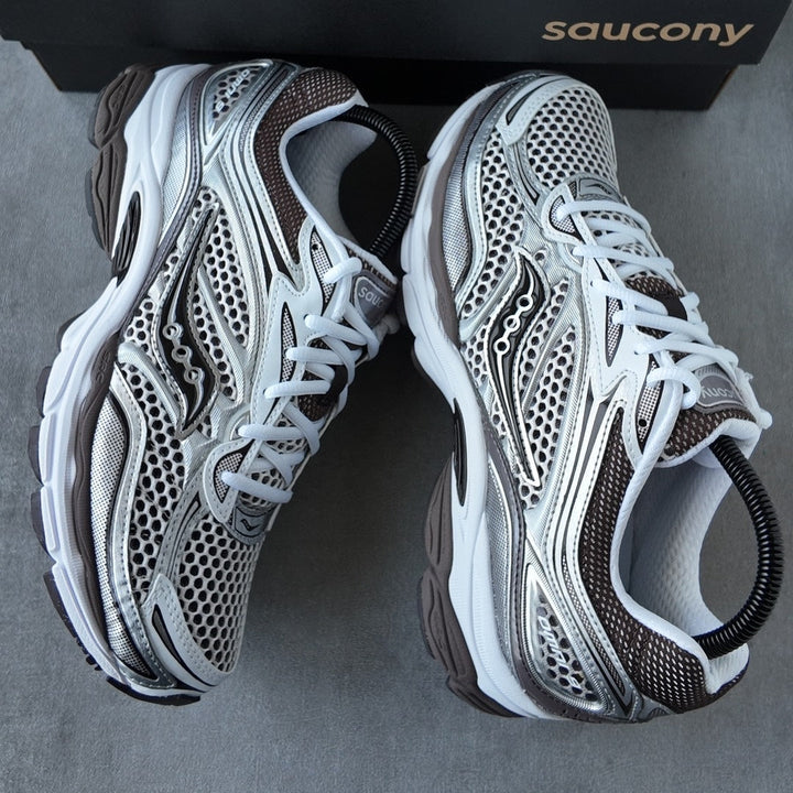 SAUCONY PROGRID OMNI 9 OG WHITE BROWN