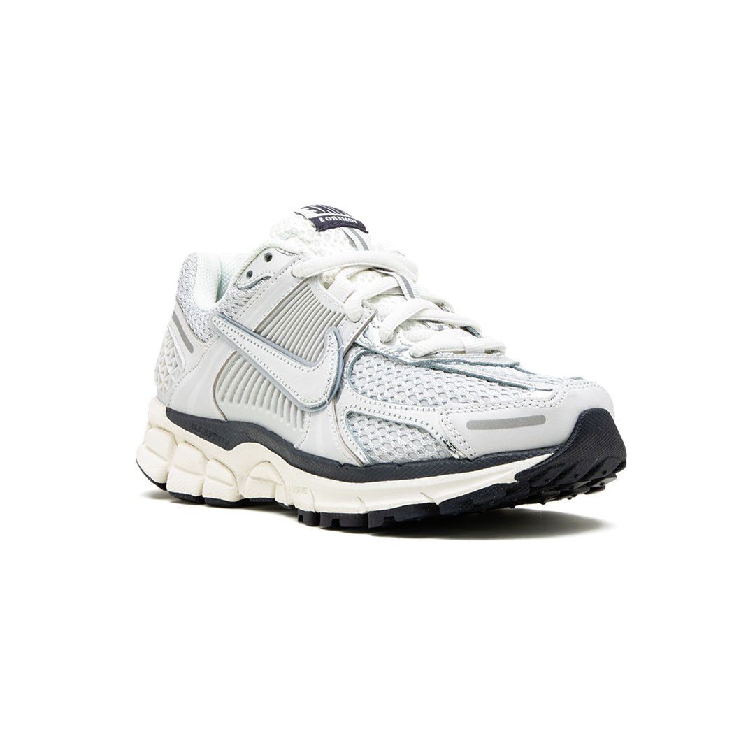 NIKE ZOOM VOMERO 5 PHOTON DUST METALLIC SILVER (WOMEN&