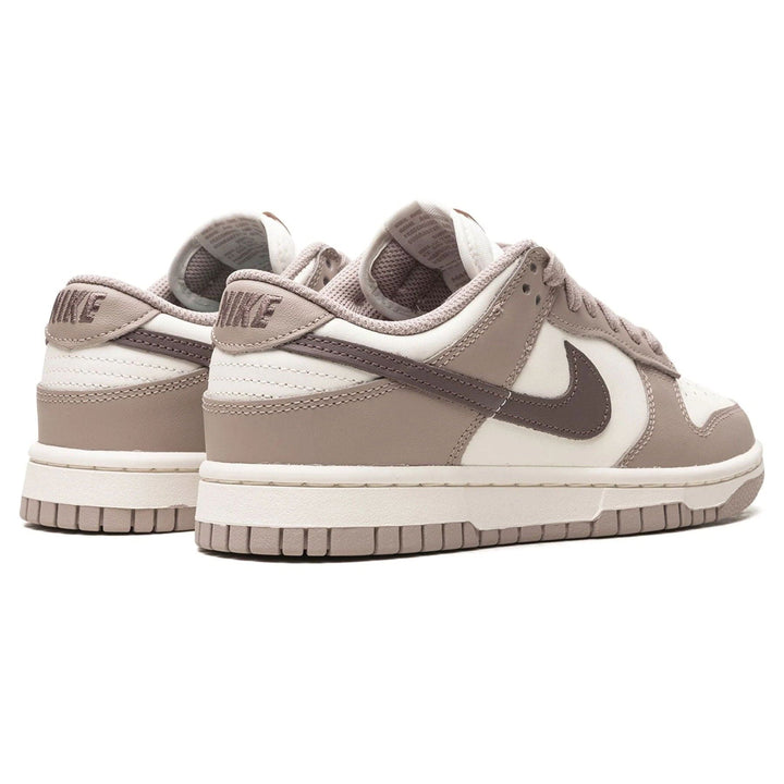 NIKE DUNK LOW WMNS &