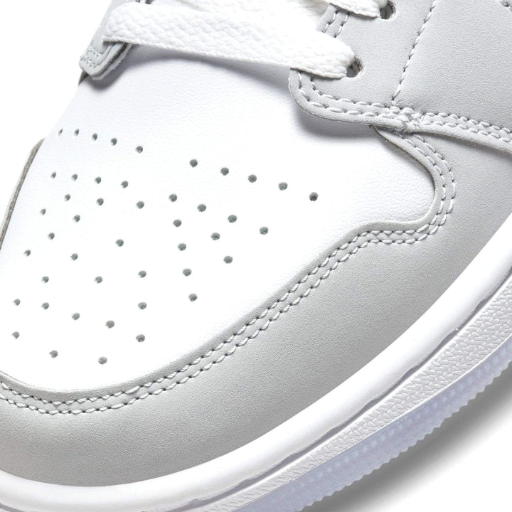 AIR JORDAN 1 MID WMNS &