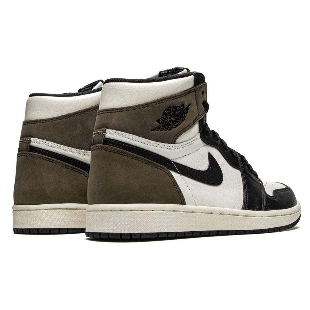 AIR JORDAN 1 RETRO HIGH OG &