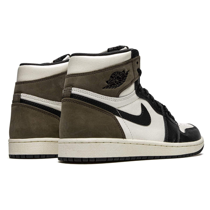 AIR JORDAN 1 RETRO HIGH OG &
