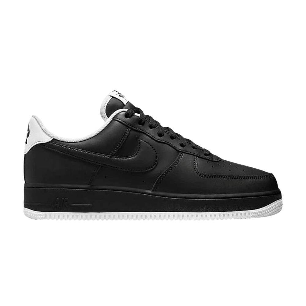 NIKE AIR FORCE 1 LOW &