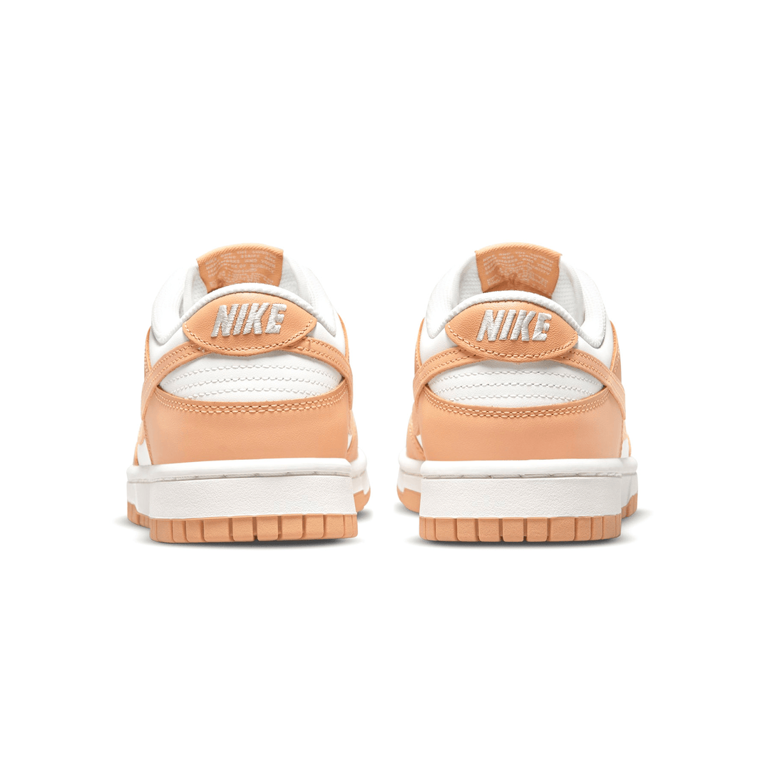 NIKE DUNK LOW WMNS &