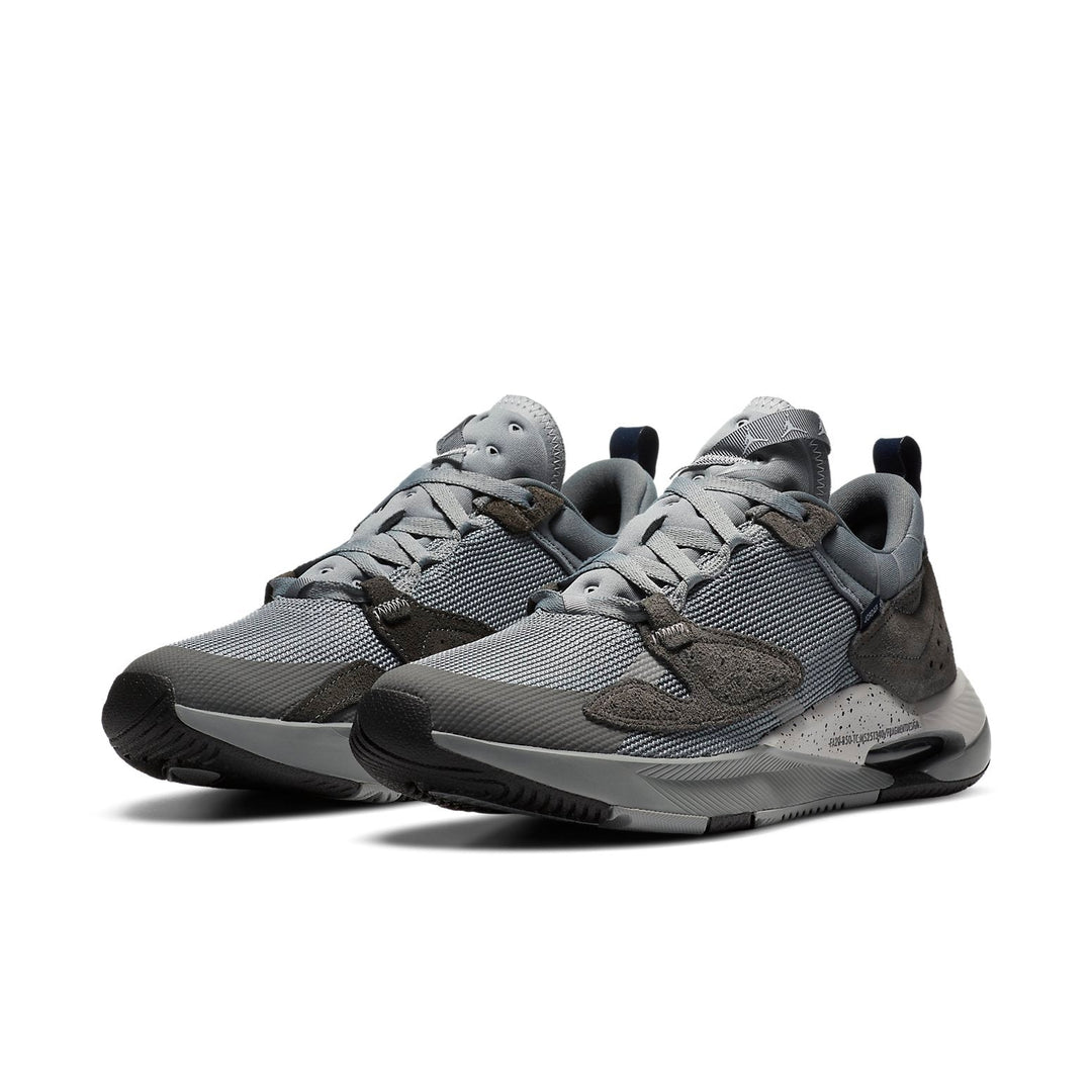 FRAGMENT DESIGN X AIR JORDAN AIR CADENCE SP GREY