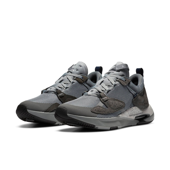 FRAGMENT DESIGN X AIR JORDAN AIR CADENCE SP GREY
