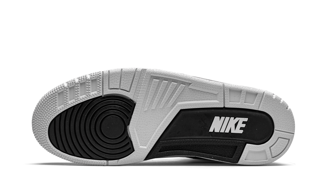 FRAGMENT X JORDAN 3 WHITE/BLACK
