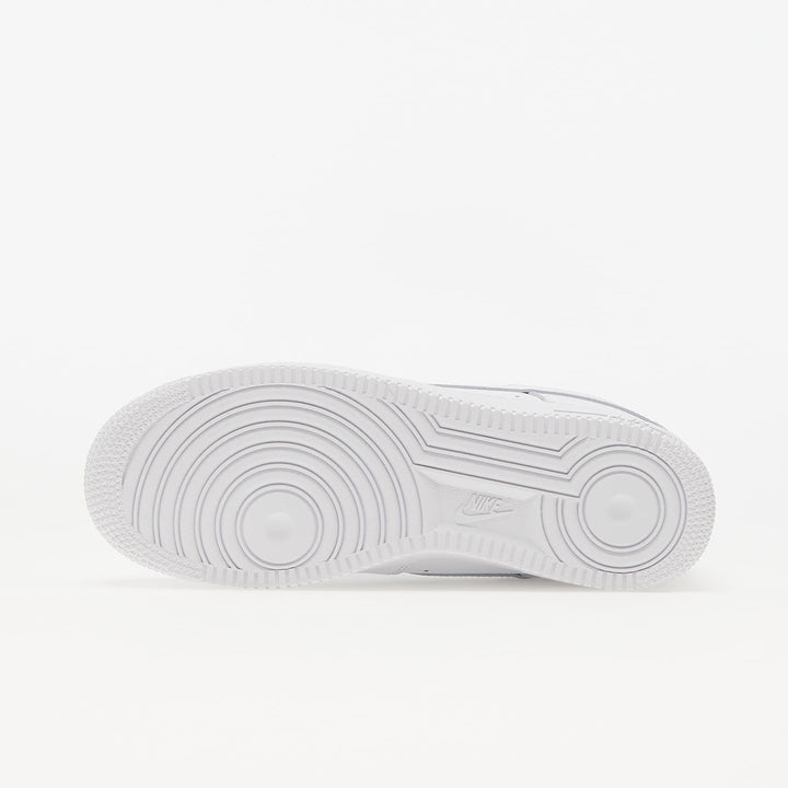 NIKE AIR FORCE 1 LOW &