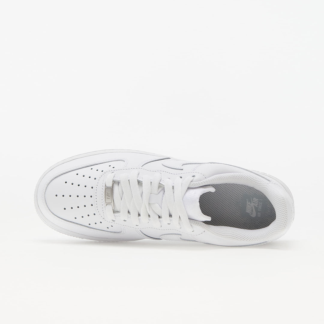 NIKE AIR FORCE 1 LOW &