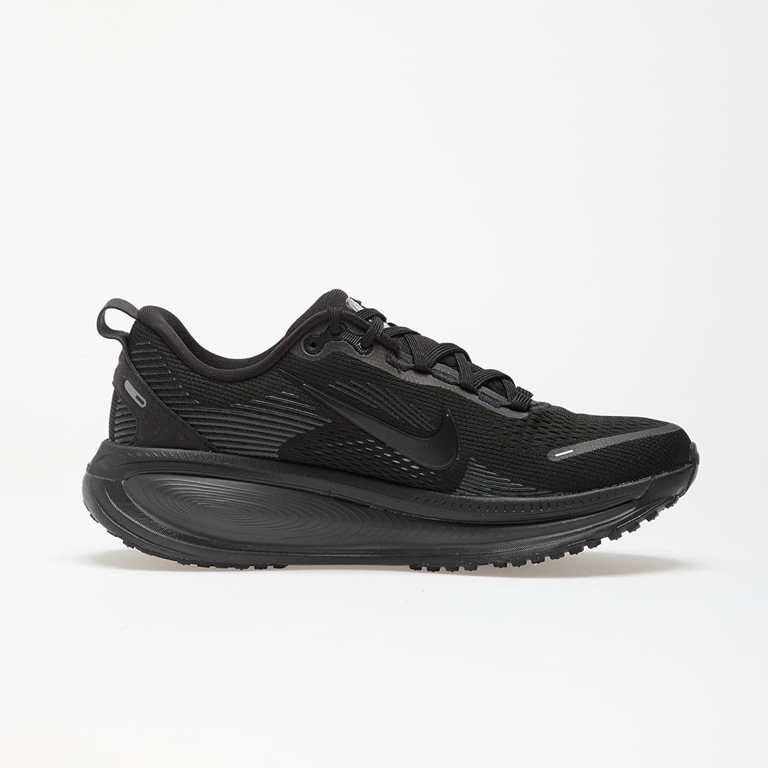 NIKE VOMERO 18 BLACK DARK SMOKE GREY LIGHT SMOKE GREY — Stock 