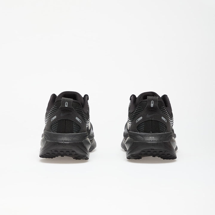 NIKE VOMERO 18 BLACK DARK SMOKE GREY LIGHT SMOKE GREY — Stock 