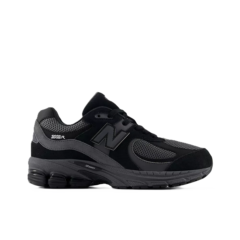 NEW BALANCE 2002R GORE-TEX CHARCOAL (GS)