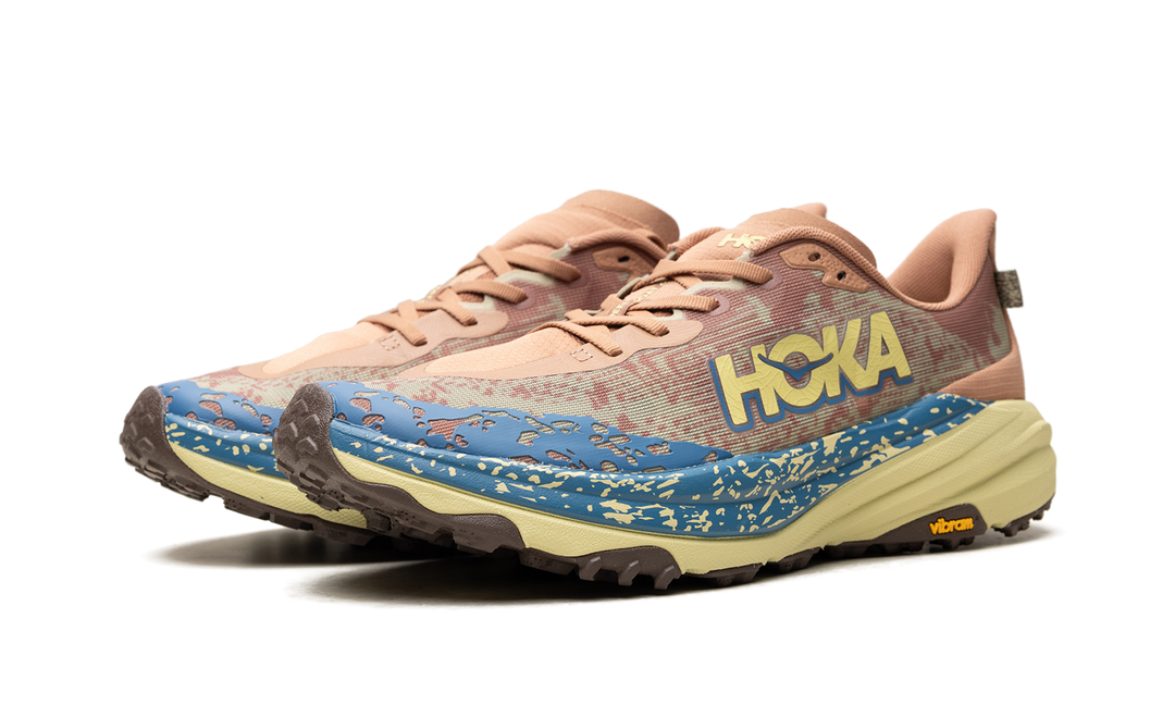 HOKA ONE ONE SPEEDGOAT 6 MAPLE CARDAMOM
