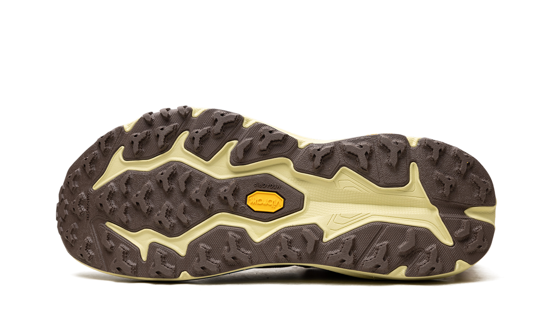 HOKA ONE ONE SPEEDGOAT 6 MAPLE CARDAMOM