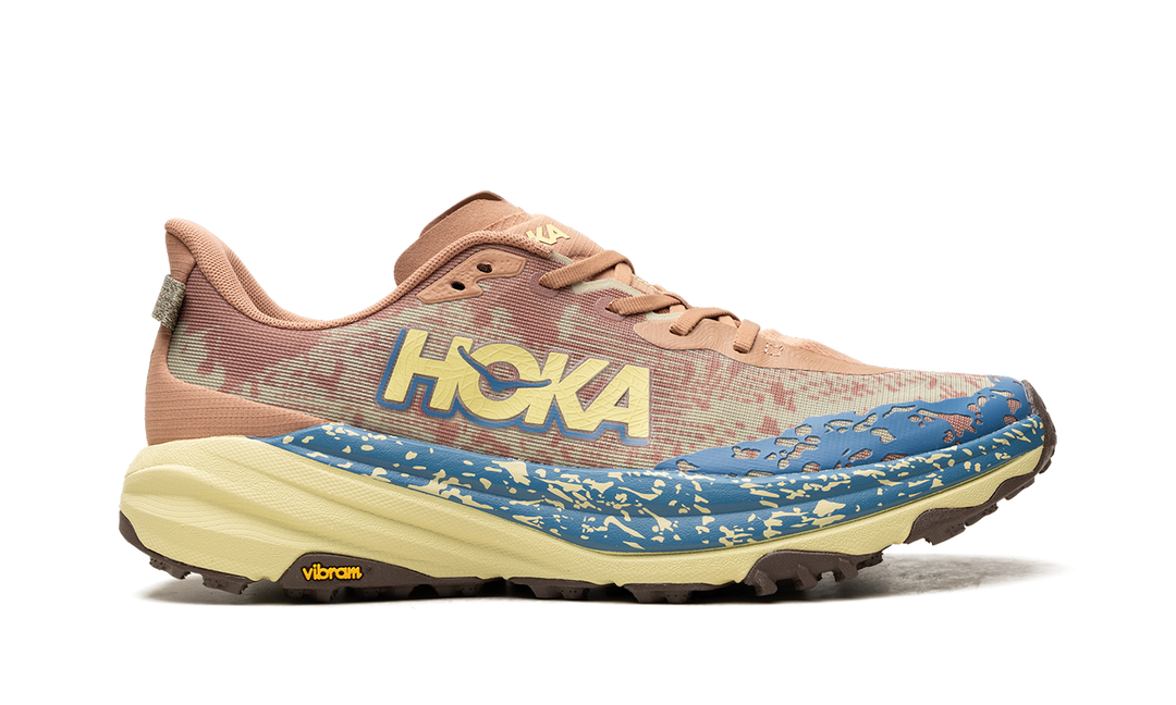 HOKA ONE ONE SPEEDGOAT 6 MAPLE CARDAMOM