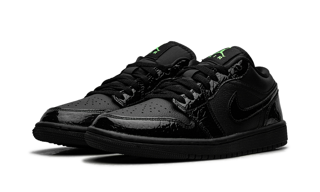 JORDAN 1 LOW SE BLACK CROC SCREAM GREEN (WOMEN&