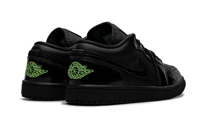 JORDAN 1 LOW SE BLACK CROC SCREAM GREEN (WOMEN&