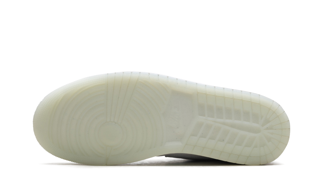 JORDAN 1 LOW SE GLACIER BLUE SUMMIT WHITE