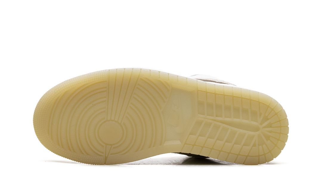 JORDAN 1 LOW SE METALLIC TEAM GOLD (WOMEN&