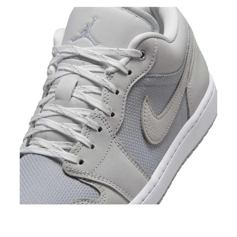 JORDAN 1 LOW SE SOFT PEARL LIGHT SMOKE GREY — Stock #2