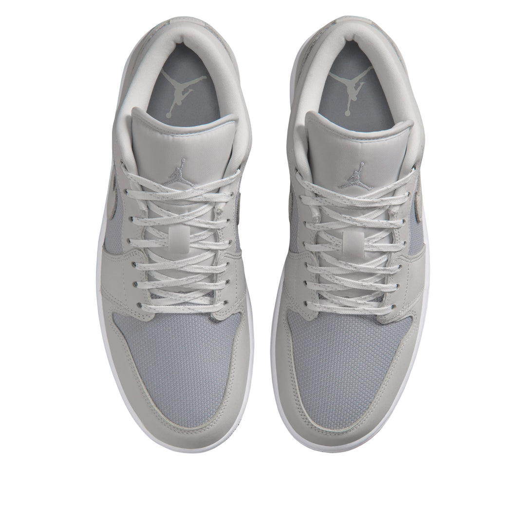 JORDAN 1 LOW SE SOFT PEARL LIGHT SMOKE GREY — Stock