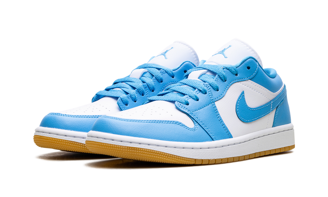 JORDAN 1 LOW WHITE GUM LIGHT BROWN DARK POWDER BLUE (WOMEN&