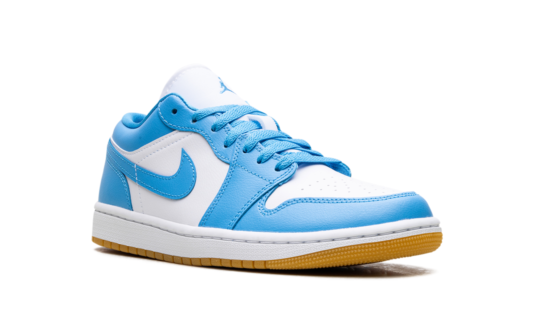 JORDAN 1 LOW WHITE GUM LIGHT BROWN DARK POWDER BLUE (WOMEN&