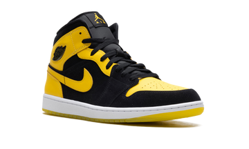 JORDAN 1 MID NEW LOVE (2025) — Stock