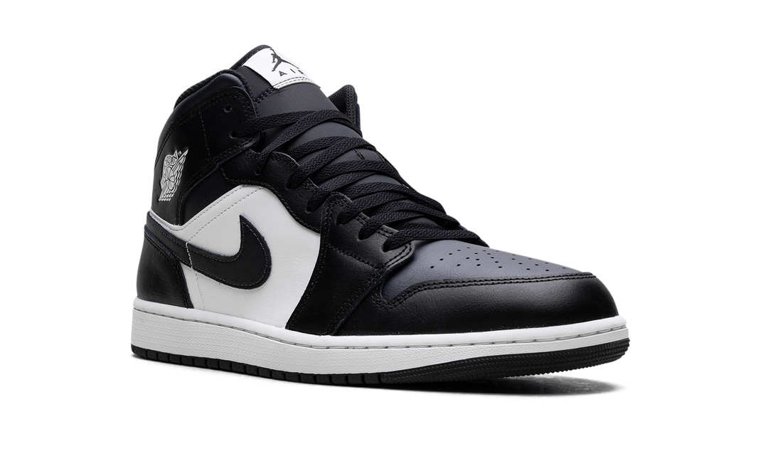 JORDAN 1 MID OFF NOIR TOE
