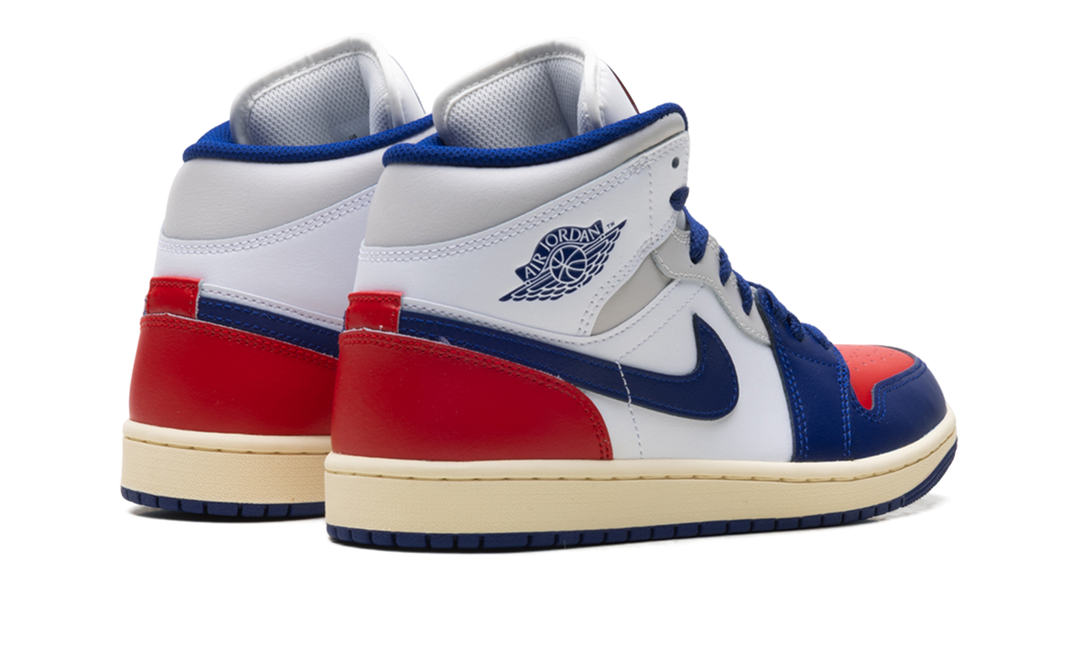 JORDAN 1 MID RARE AIR — Stock 