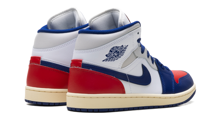 JORDAN 1 MID RARE AIR — Stock 