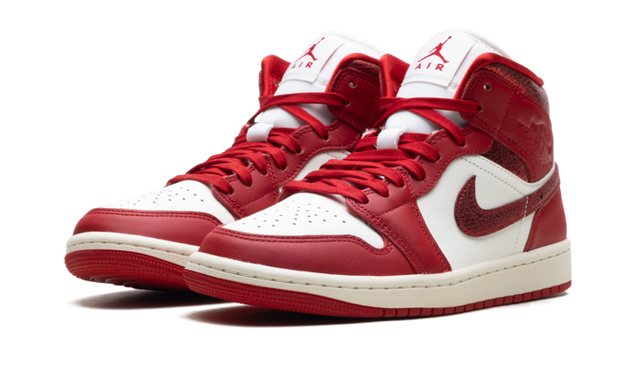 JORDAN 1 MID SE RED CRACKED LEATHER (WOMEN&