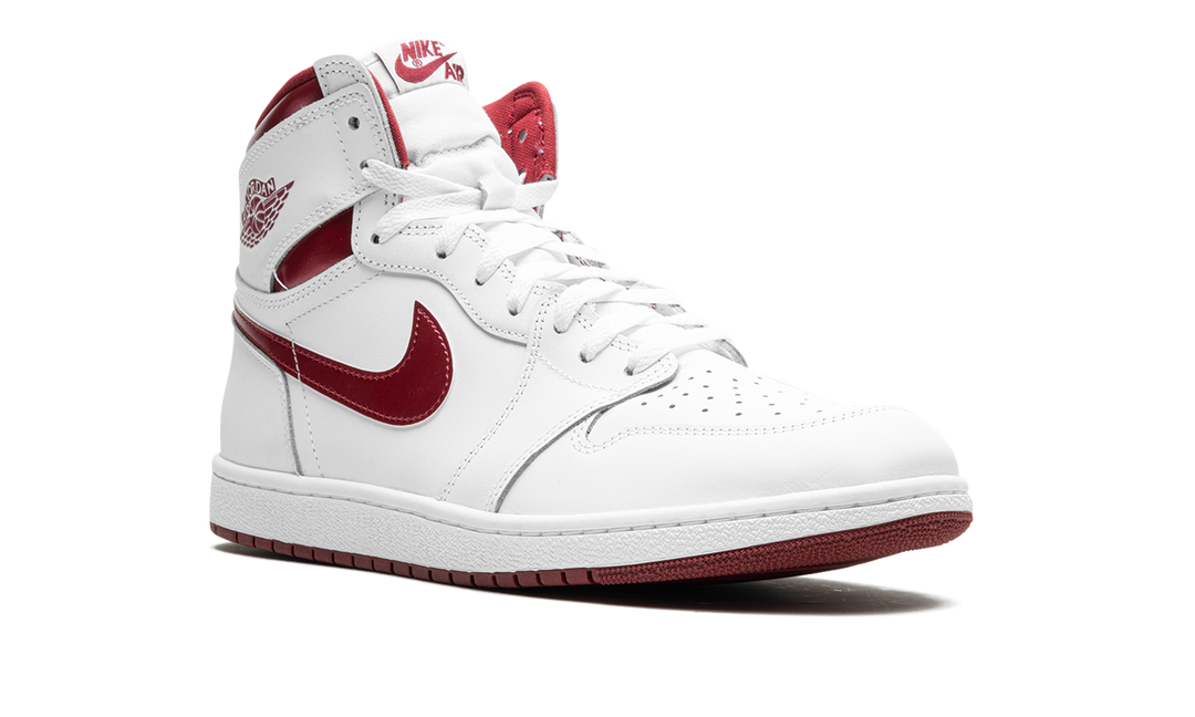JORDAN 1 RETRO HIGH &