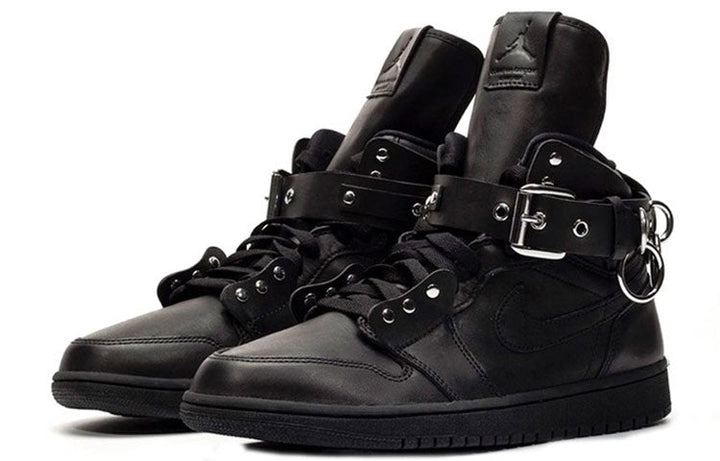 JORDAN 1 RETRO HIGH X COMME DES GARCONS BLACK