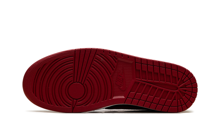 JORDAN 1 RETRO LOW OG BANNED