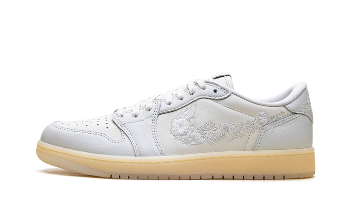 JORDAN 1 RETRO LOW OG RABBIT FLORAL SWOOSH