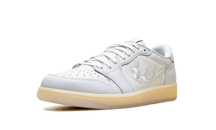 JORDAN 1 RETRO LOW OG RABBIT FLORAL SWOOSH