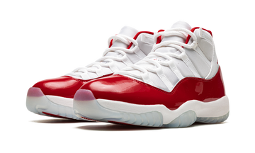 JORDAN 11 RETRO CHERRY (2022)