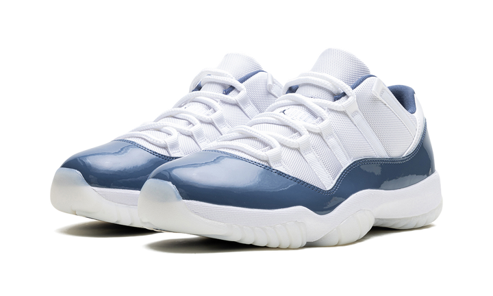 JORDAN 11 RETRO LOW DIFFUSED BLUE
