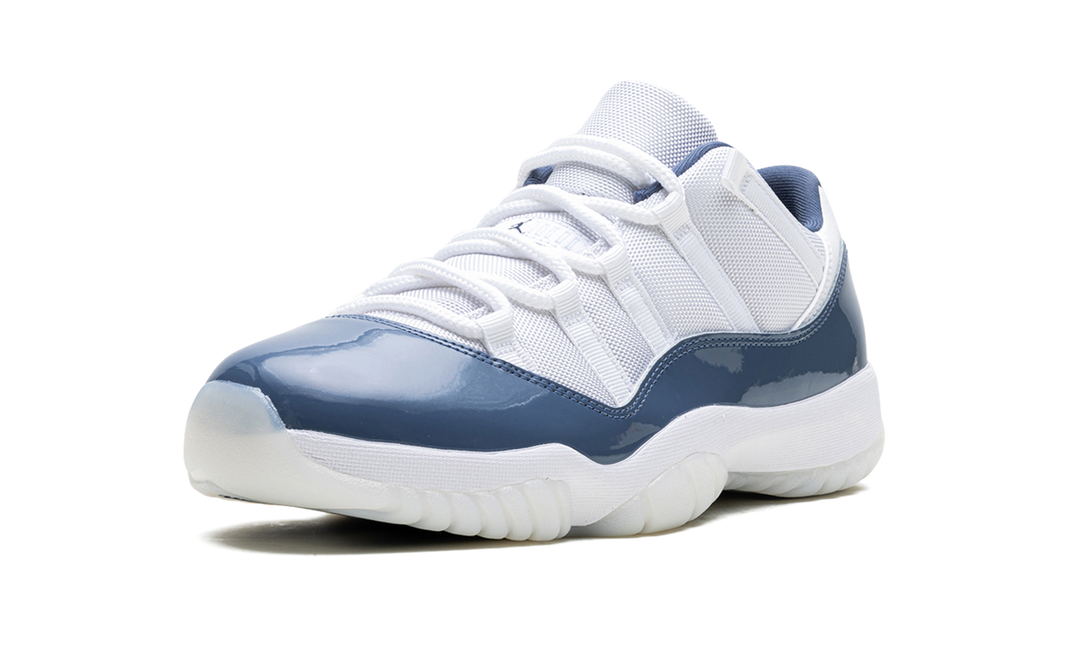 JORDAN 11 RETRO LOW DIFFUSED BLUE