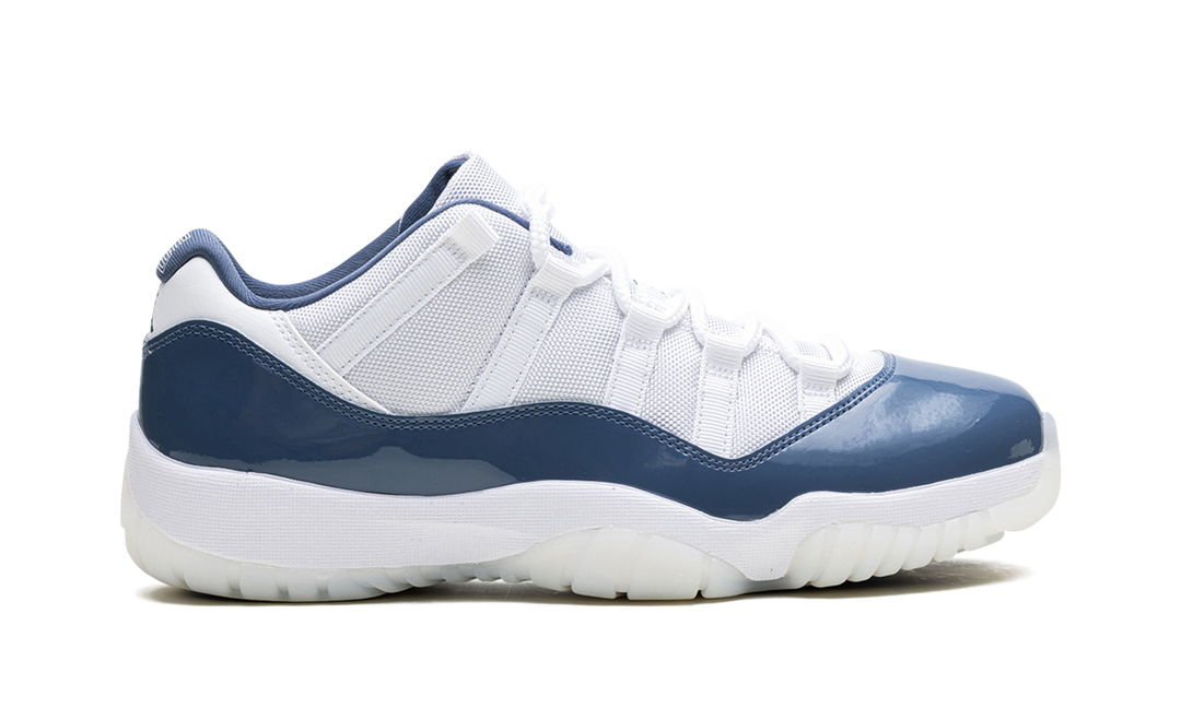 JORDAN 11 RETRO LOW DIFFUSED BLUE