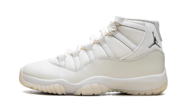 JORDAN 11 RETRO PEARL (WOMEN&