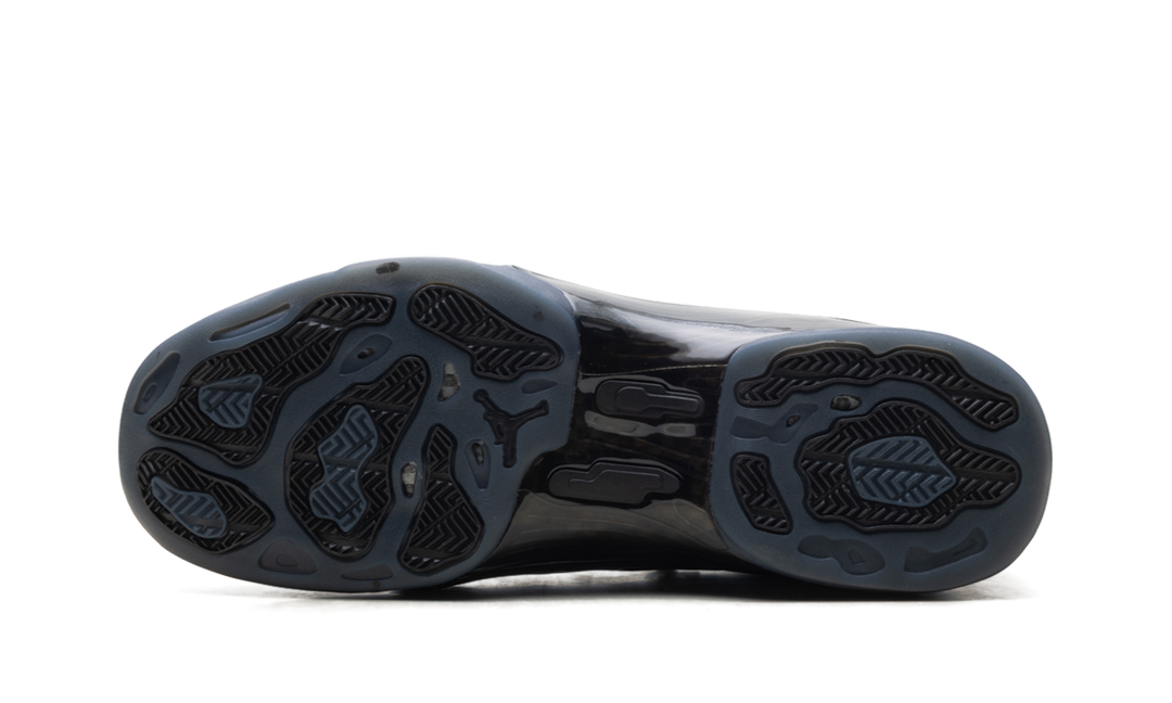 JORDAN 17 LOW BLACK PATENT