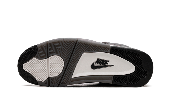 AIR JORDAN 4 RETRO &
