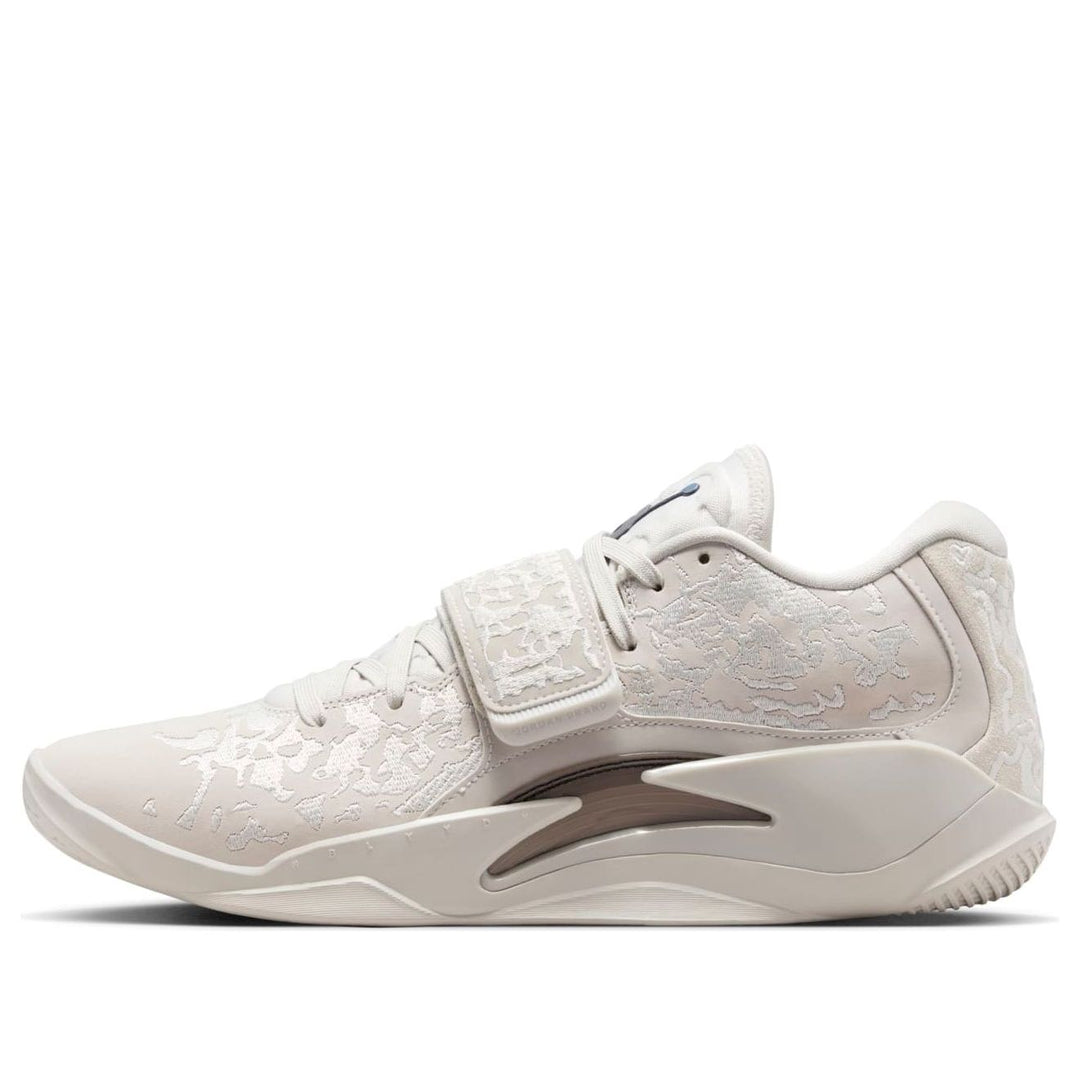 JORDAN ZION 3 SE M.U.D. LIGHT BONE